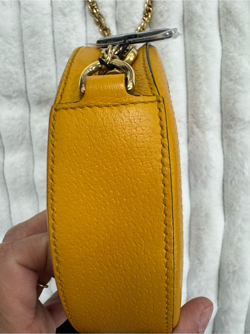 Gucci Floral GG Marmont Round Shoulder Bag in Yellow - Picture 12 of 13